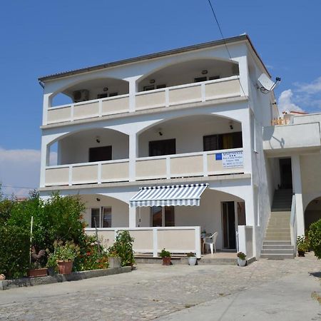 Appartement Lopar 386 Ruza I Josip Piculjan Extérieur photo