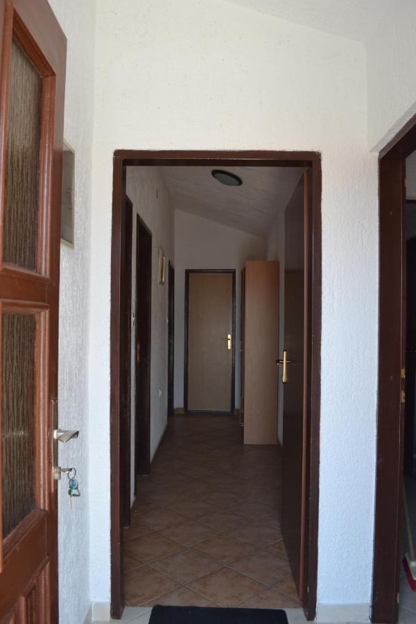 Appartement Lopar 386 Ruza I Josip Piculjan Extérieur photo