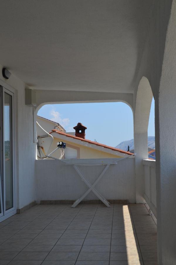 Appartement Lopar 386 Ruza I Josip Piculjan Extérieur photo