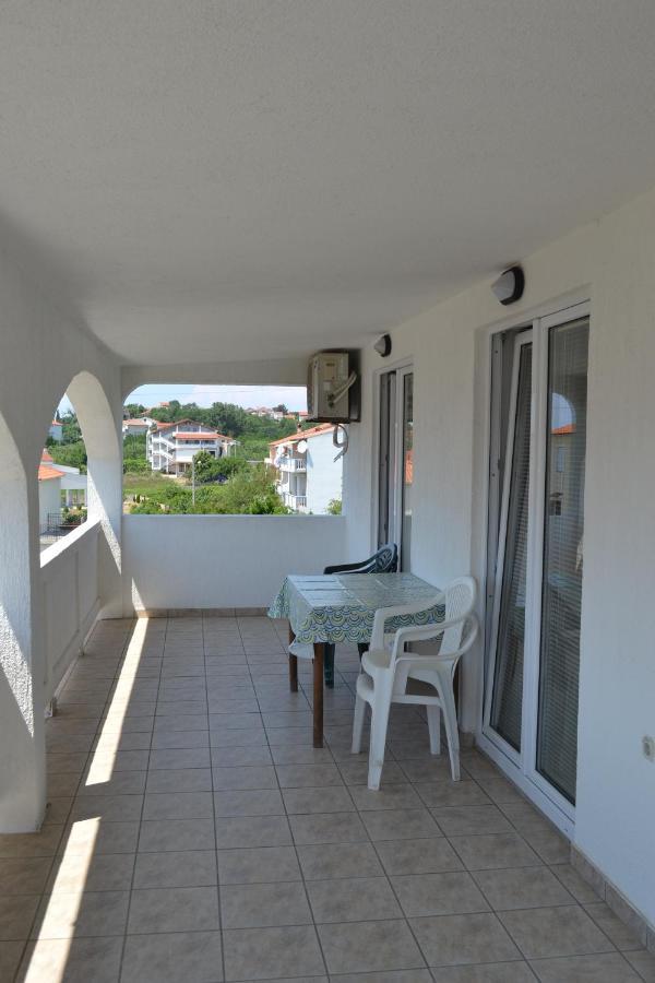 Appartement Lopar 386 Ruza I Josip Piculjan Extérieur photo