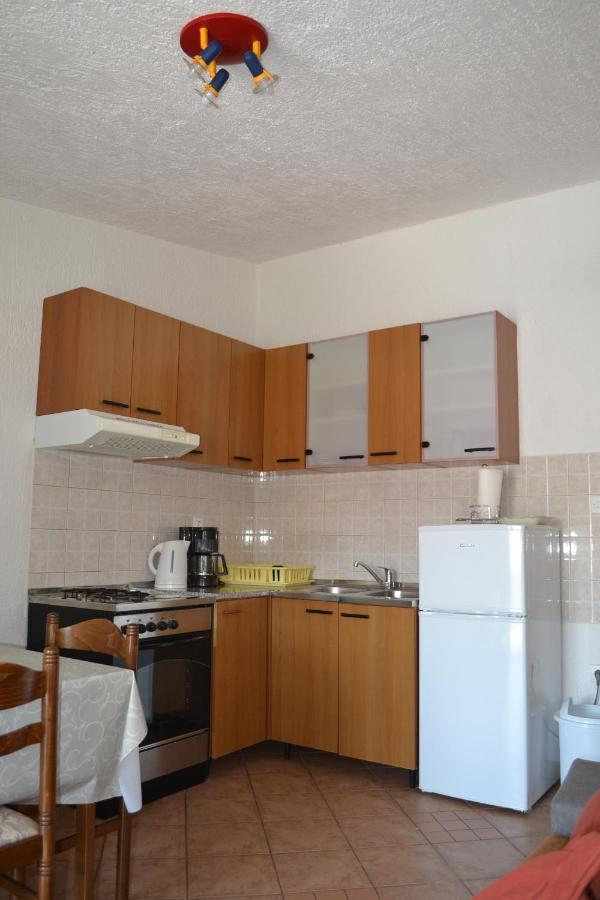 Appartement Lopar 386 Ruza I Josip Piculjan Extérieur photo